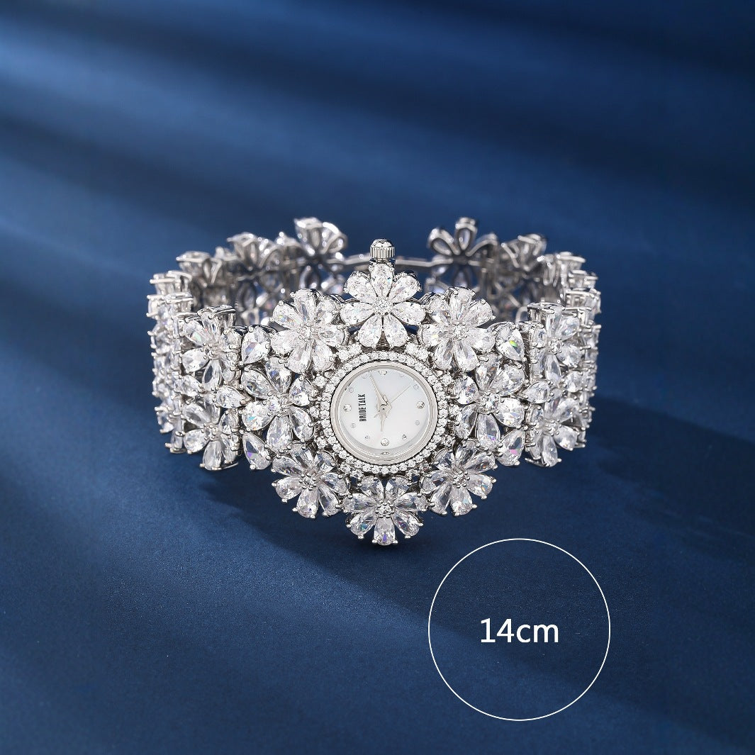 Niche Design Exquisite Full Zircon Starry Sky Temperament Watch Women's Simple Fashion European and American Style