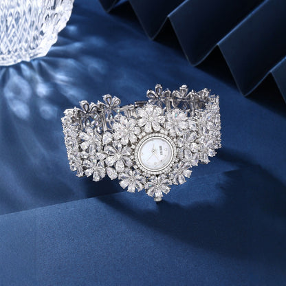 Niche Design Exquisite Full Zircon Starry Sky Temperament Watch Women's Simple Fashion European and American Style